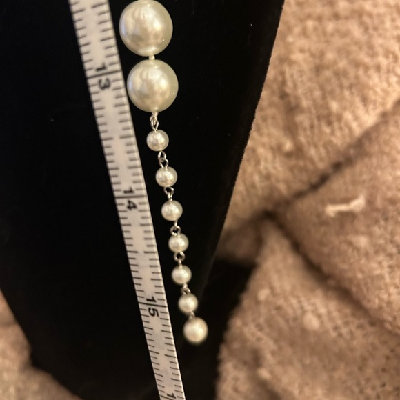 Pearl necklace and earrings set - Picture 5 of 12